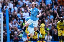 关于德布劳内在公牛比赛中回归赛场，问鼎冠军引发热议！的信息