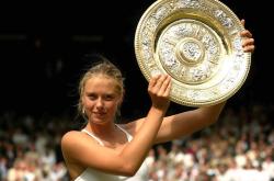 莎拉波娃连续十场比赛得分超过比分优势明显，切尔西挑战极限！(莎拉波娃对小威的战绩)